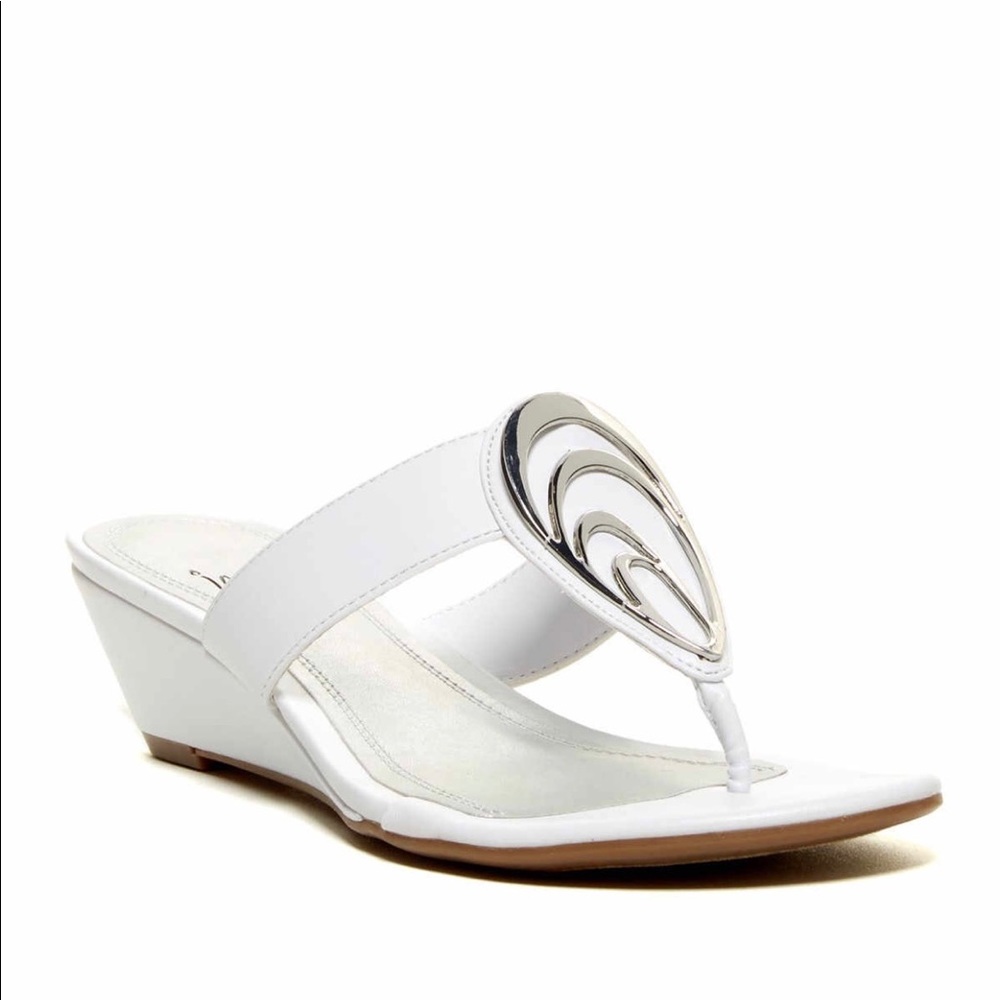 Impo Gibson Slip On in White
